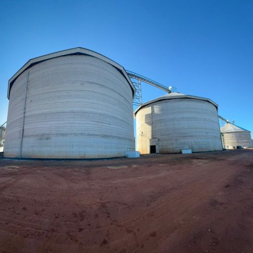 Protensão externa em silos